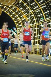 BIB: 82401, 44543, 4139
                            <button type="button" onclick="openModal(22813586)" class="btn btn-primary btn-sm float-right btn-popup" data-toggle="modal" data-target=".modal-high-quality">
                        <i class="fas fa-shopping-cart"></i> Add to Cart
                    </button>
                                            <button type="button" onclick="isThisMe(22813586, true)" class="btn btn-success btn-sm float-right btn-popup btn-isme hidden" data-toggle="tooltip" data-placement="bottom" title="นี่คือรูปของคุณใช่ไหม คลิกที่นี่เพื่อเอาเข้าอัลบั้ม">
                        <i class="fas fa-plus"></i> Add to album
                    </button>
                    <button type="button" onclick="isThisMe(22813586, false)" class="btn btn-warning btn-sm float-right btn-popup btn-isnotme hidden">
                        <i class="fas fa-ban"></i> Remove from album
                    </button>